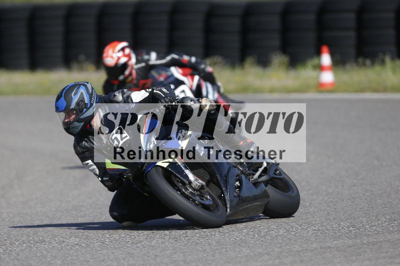 /10 20.04.2026  Pluess Moto Sport ADR/Freies Fahren/52